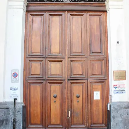 The Queen's Bed & Breakfast Naples