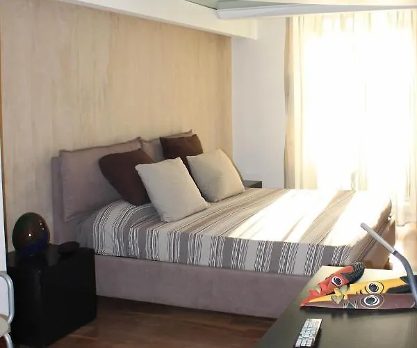 The Queen's Bed & Breakfast Naples